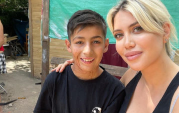 El look joggineta de Wanda Nara para retirar la torta que le había encargado al nene pastelero
