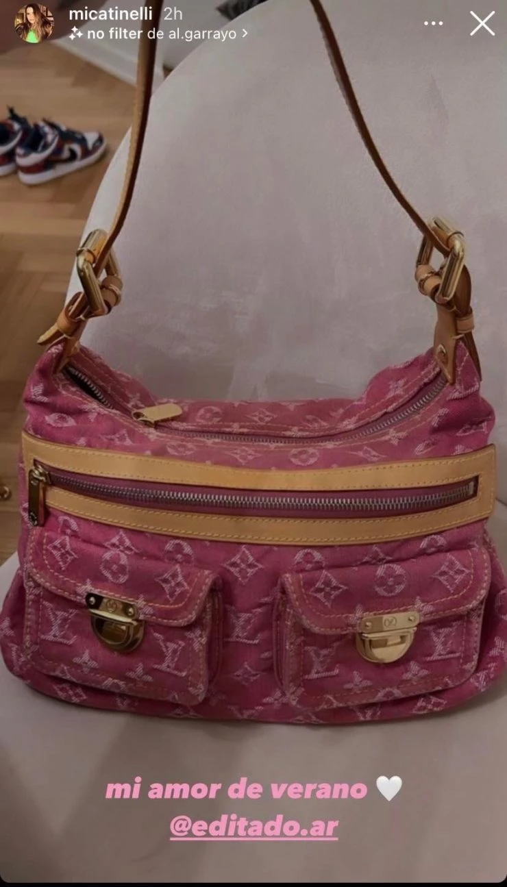 Cuánto cuesta la topísima mini handbag de Micaela Tinelli: Es de NY Yankee  y ronda los 50 euros – Revista Paparazzi