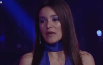Ángela Navarro del team Lali contó en La Voz la verdad sobre su infancia