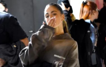 Las fotos de Tini Stoessel alentando a Rodrigo de Paul en Qatar