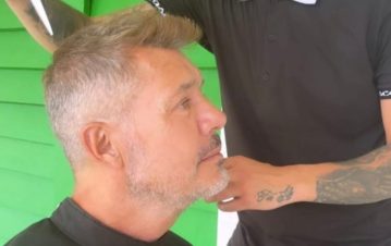 ¡A lo Enzo Fernández! Marcelo Tinelli estrenó su look verano 2023 y recibió más críticas que elogios