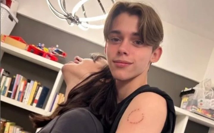 Felipe Fort y su novia se hicieron el tatuaje más raro de la historia: se mordieron, se marcaron los dientes y…