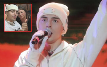 ¡El video! Rusherking aceptó la propuesta de una fan y fue a comer a su casa: le llevó flores y bombones