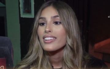 Julieta Poggio tuvo un descuido hot en un show: qué le pasó