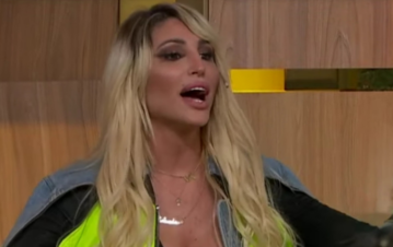 Vicky Xipolitakis se quebró al contar las graves secuelas que le quedaron tras operarse con Lotocki