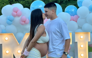 Daniela Celis y Thiago Medina revelaron el sexo de sus gemelos con una gran fiesta