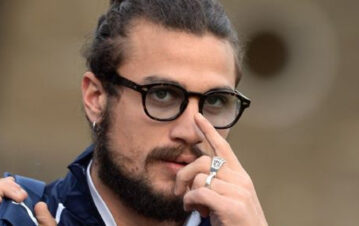 Engancharon a Daniel Osvaldo a los besos con una nueva novia: quién es la famosa periodista