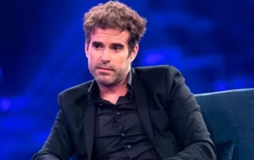 Una famosa en la mesa de Juana Viale delató el romance de Nicolás Cabré con una de sus amigas