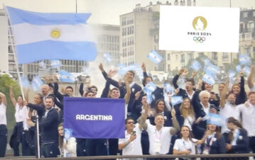 El grito de guerra de Argentina en la ceremonia inaugural de los Juegos Olímpicos con todo Francia en contra