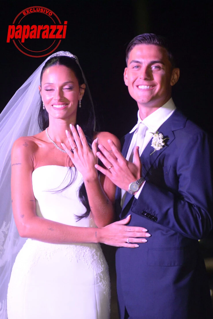 Hermosos! Las fotos de Oriana Sabatini y Paulo Dybala recién casados –  Revista Paparazzi