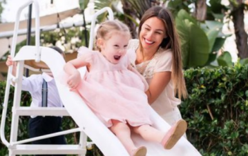 Quién cuida a Anita García Moritán mientras Pampita está de viaje por Tailandia